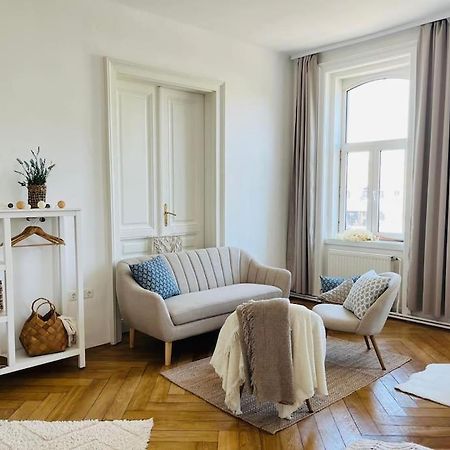 Modernes Design Apartment فيينا المظهر الخارجي الصورة